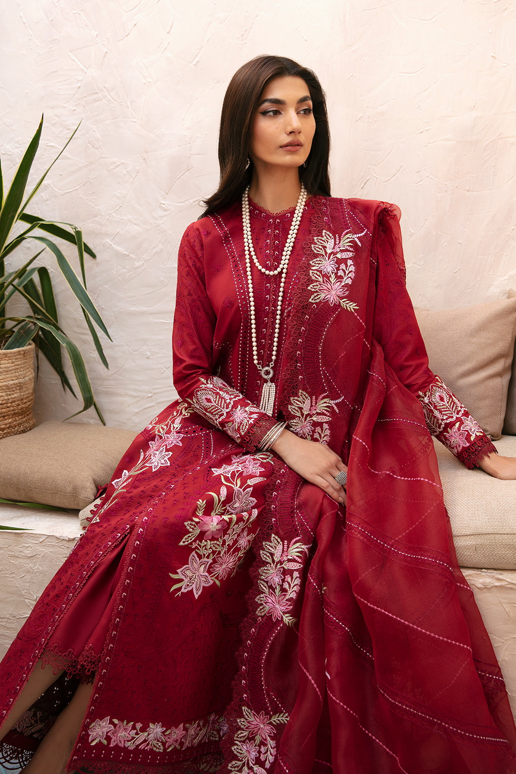 Afrozeh Cascade Luxury Lawn Collection '24 (03)