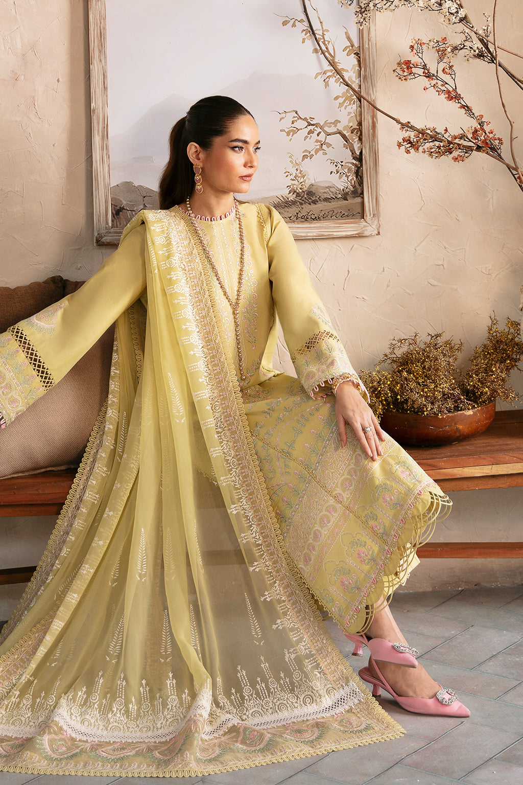 Afrozeh Cascade Luxury Lawn Collection '24 (02)