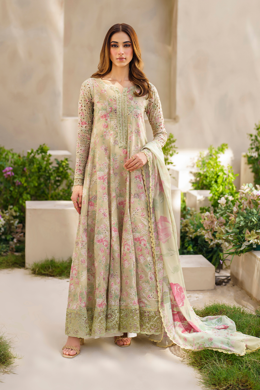 Iznik Festive Luxury Lawn Collection 24 (05)