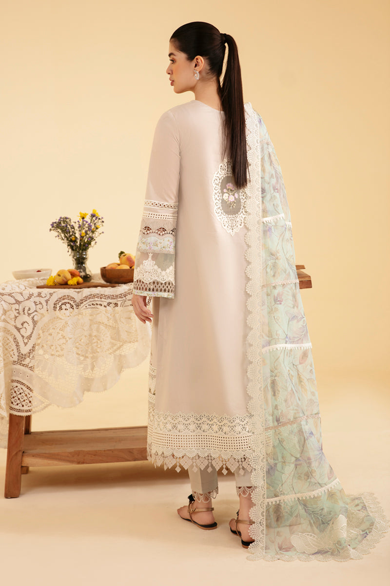 Qalamkar Q Line Kari Luxury Lawn Collection 24 (13)