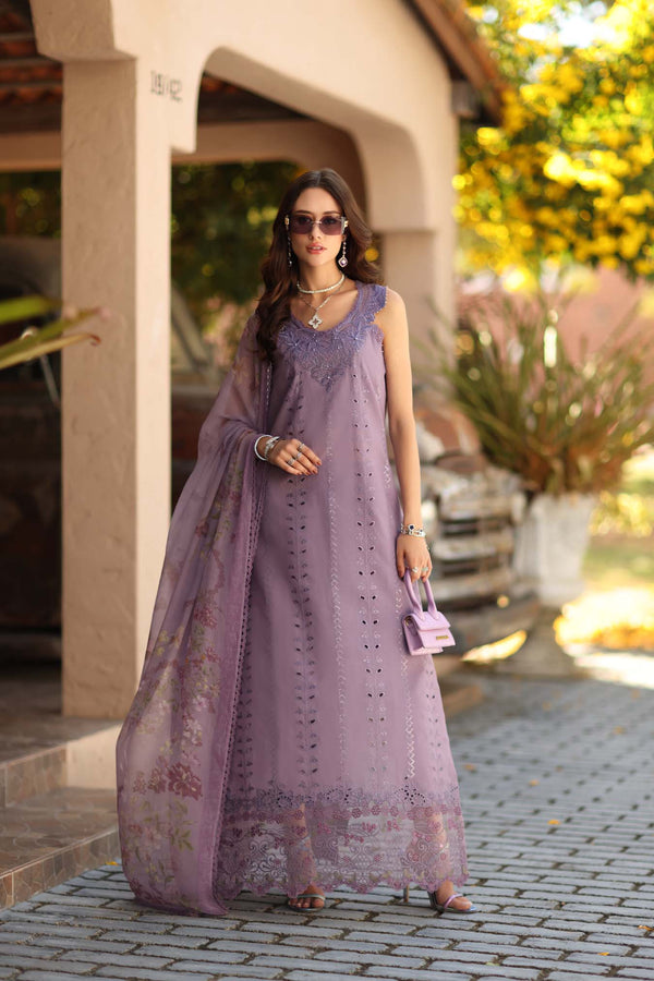Noor By Saadia Asad Luxe Chikankari '26