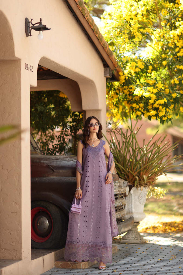 Noor By Saadia Asad Luxe Chikankari '26