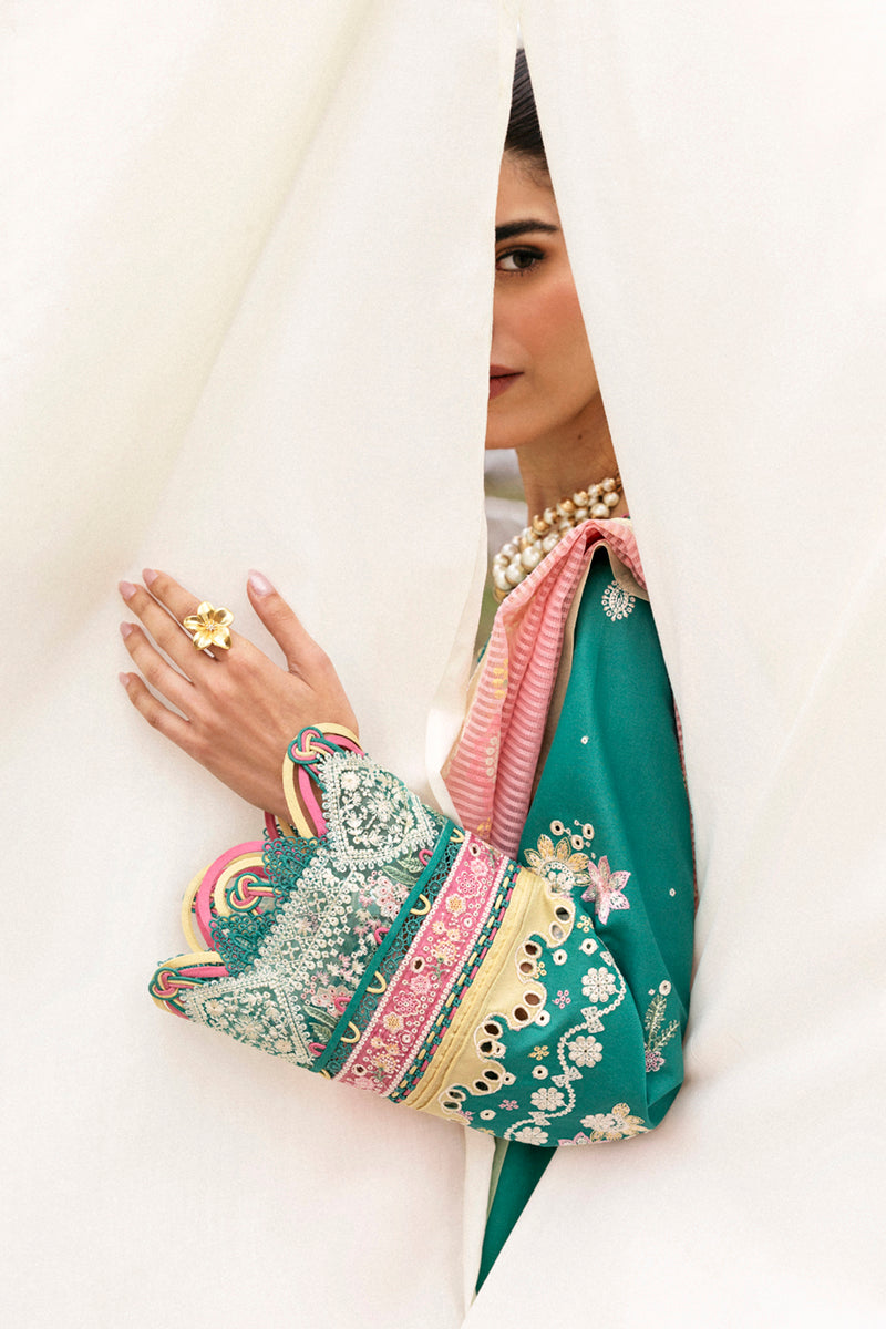 Qalamkar Qlinekari Lawn 25