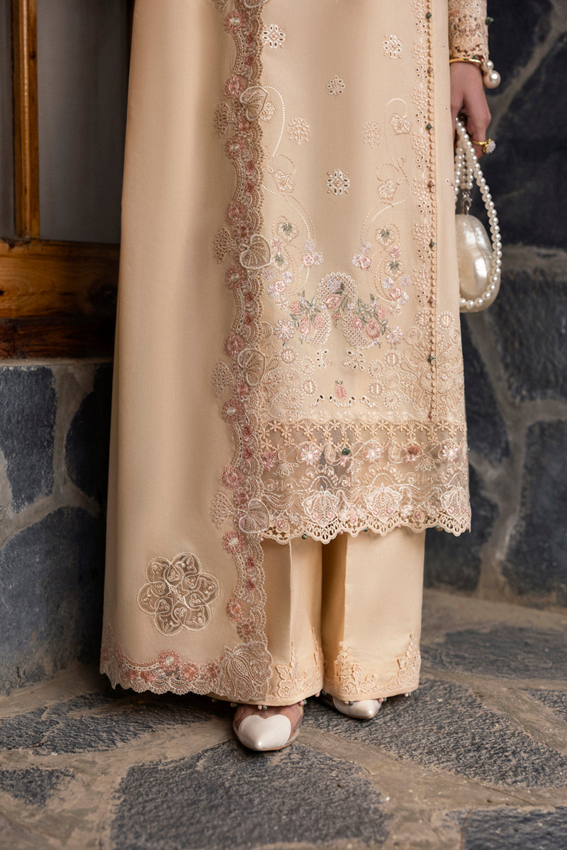 Qalamkar Qlinekari Lawn 25