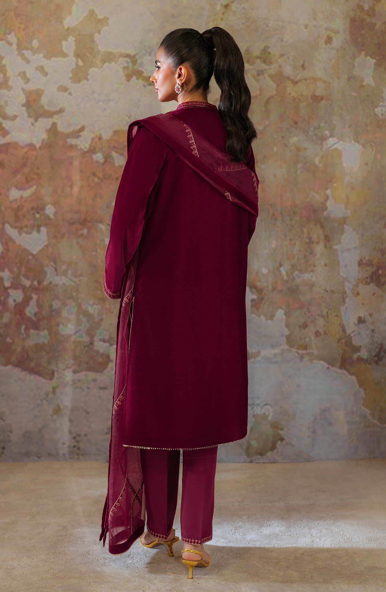 Velmor - Unstitched Velvet Formals - '24 Mulbery