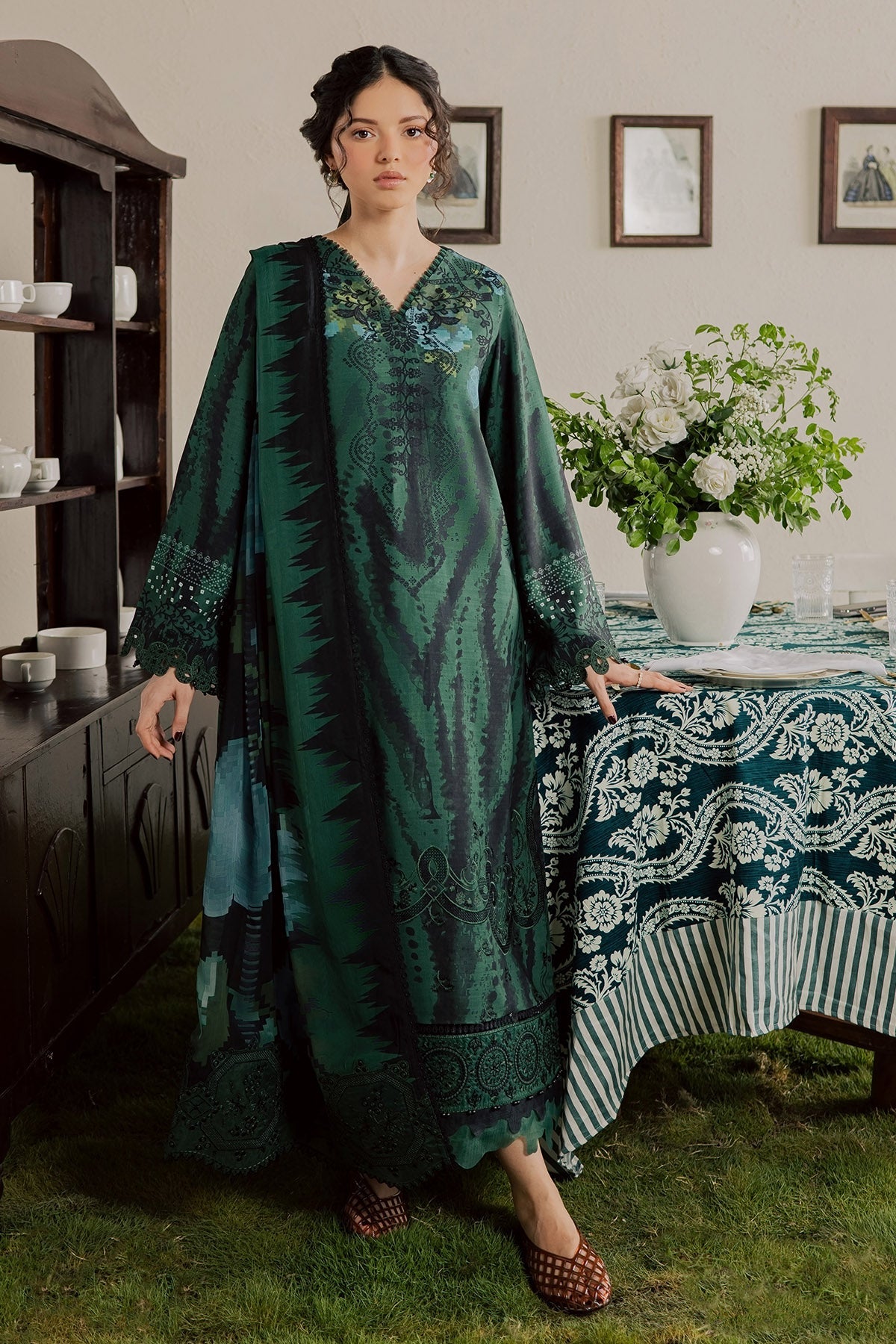 Nureh Gardenia Embroidered Viscose Slub '26