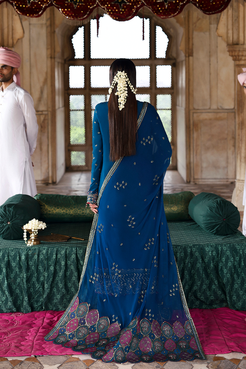 Romansiyyah Luxury Formal '25 By Emaan Adeel