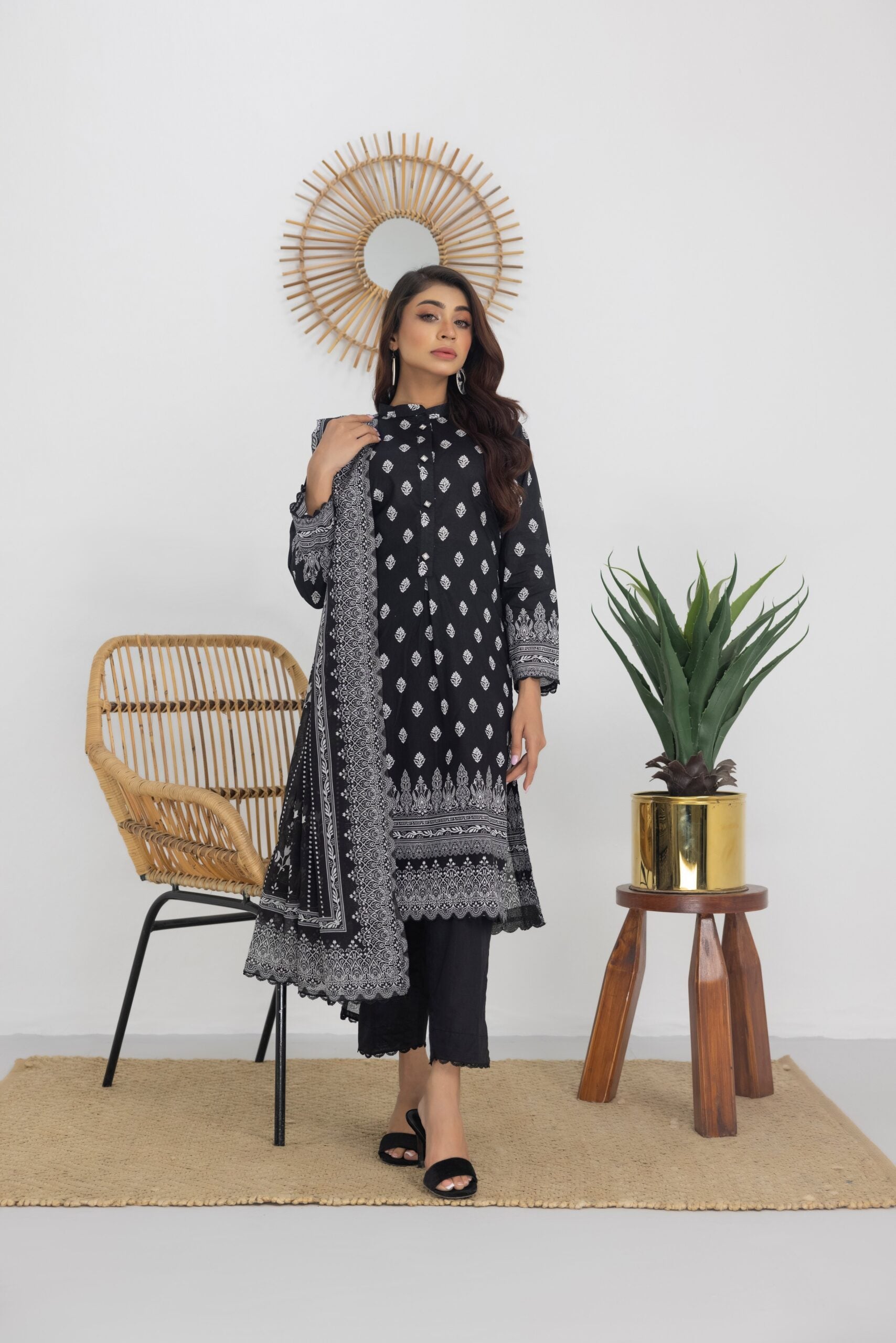 Salina By Regalia Black & White Chapter 3 Lawn Collection 24