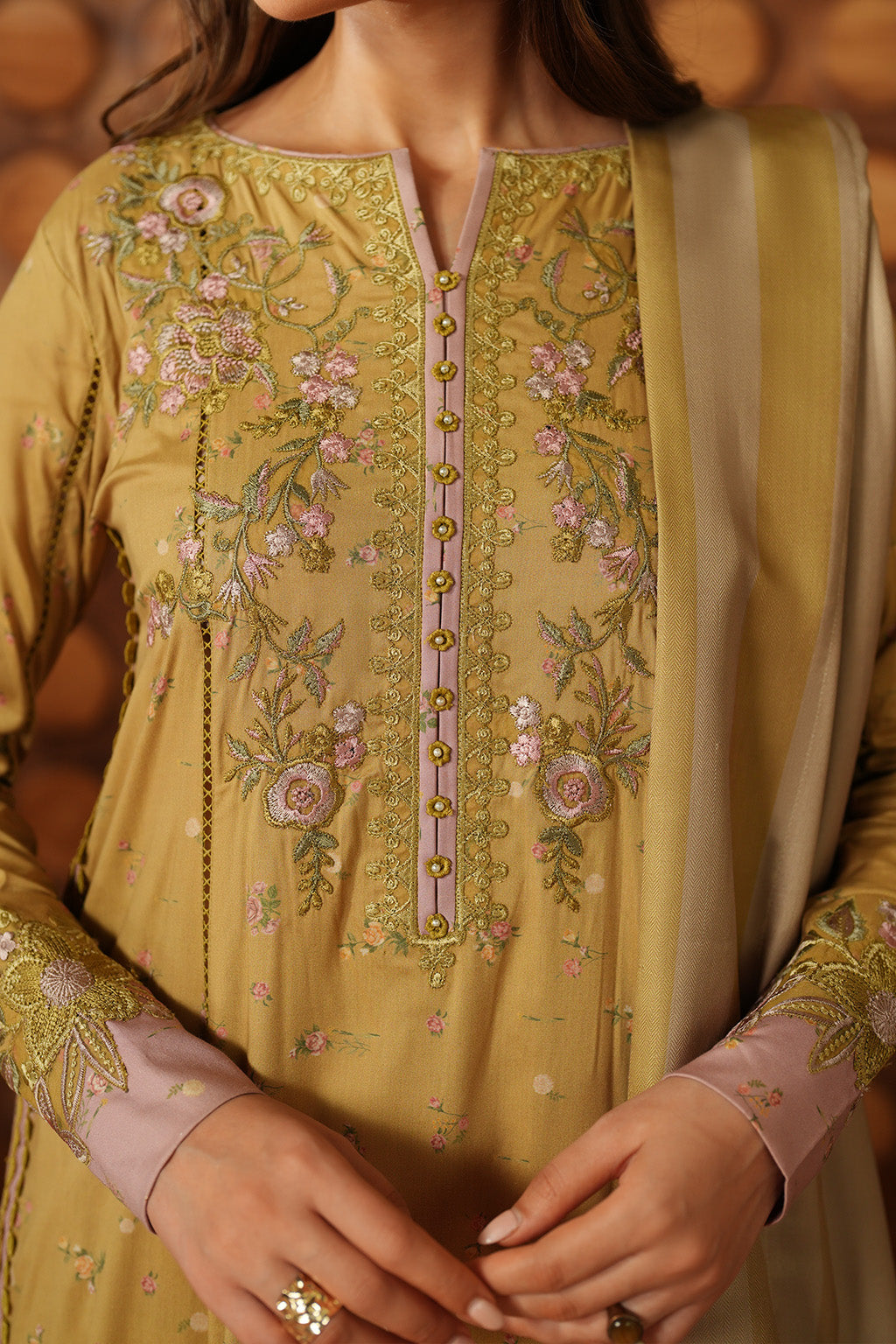 Pre Fall '25 By Iznik