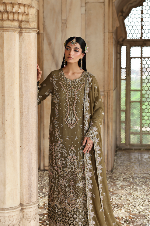 Romansiyyah Luxury Formal '25 By Emaan Adeel
