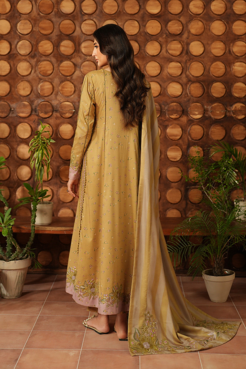 Pre Fall '25 By Iznik
