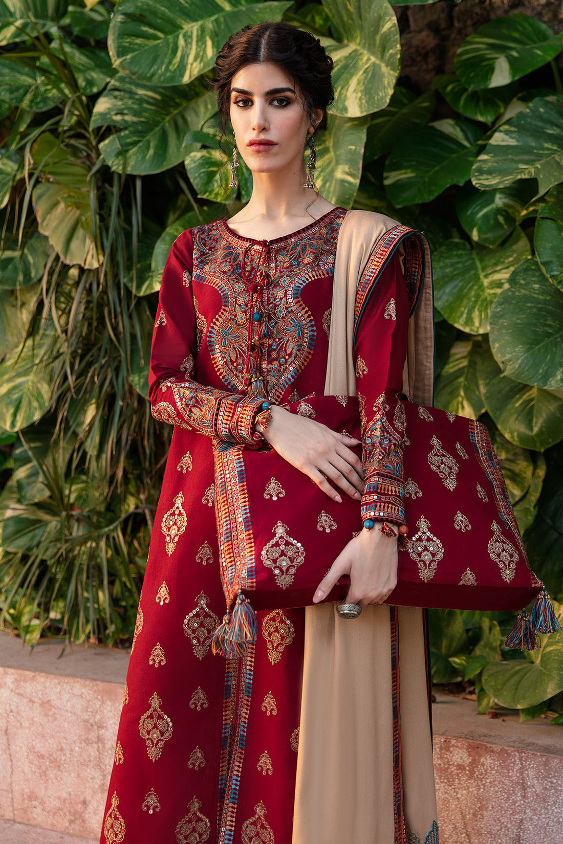 Jazmin Present Dastak Embroidered Luxury Winter Collection D-01