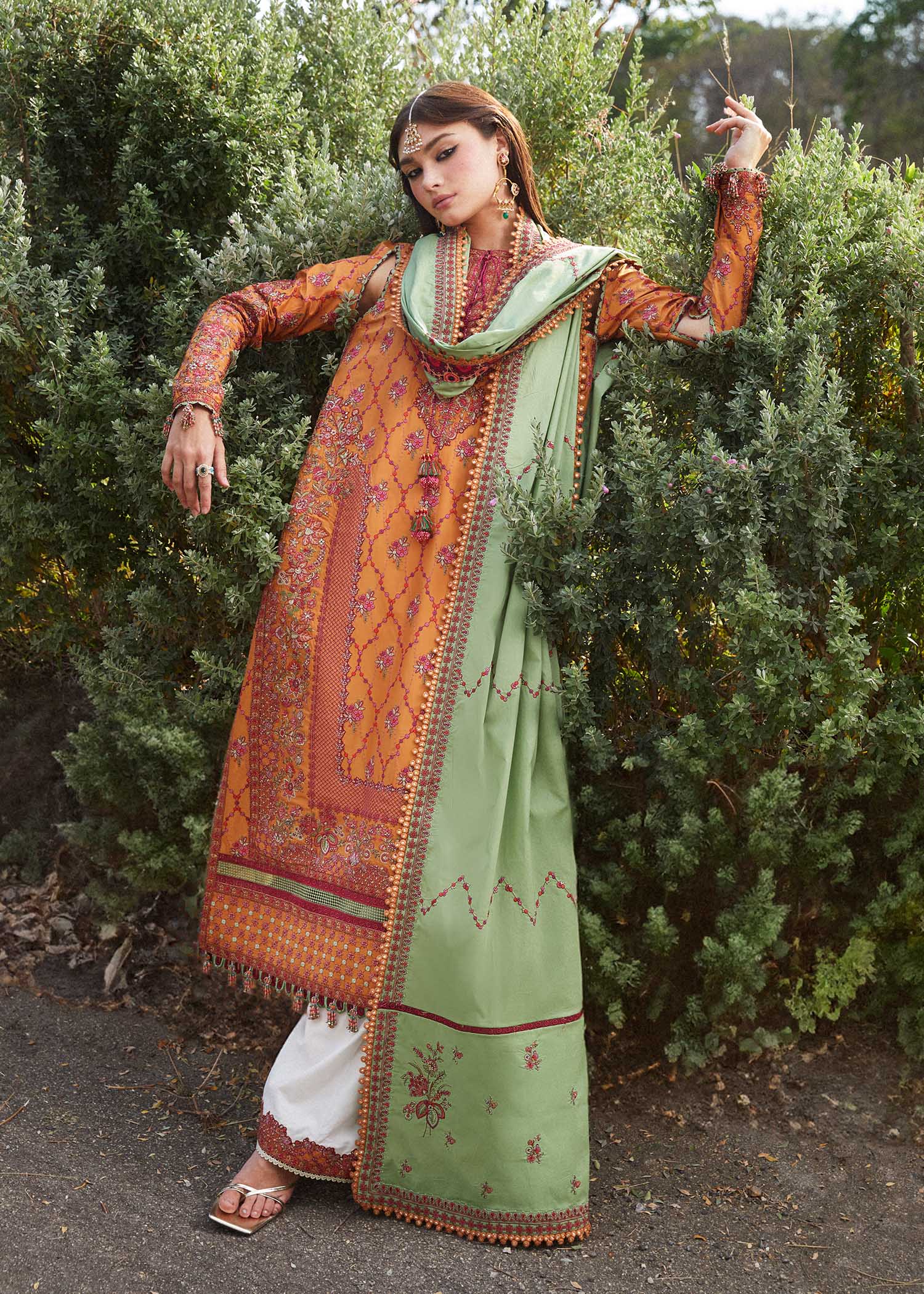 Hussain Rehar Luxury Eid Collection '24 (02)