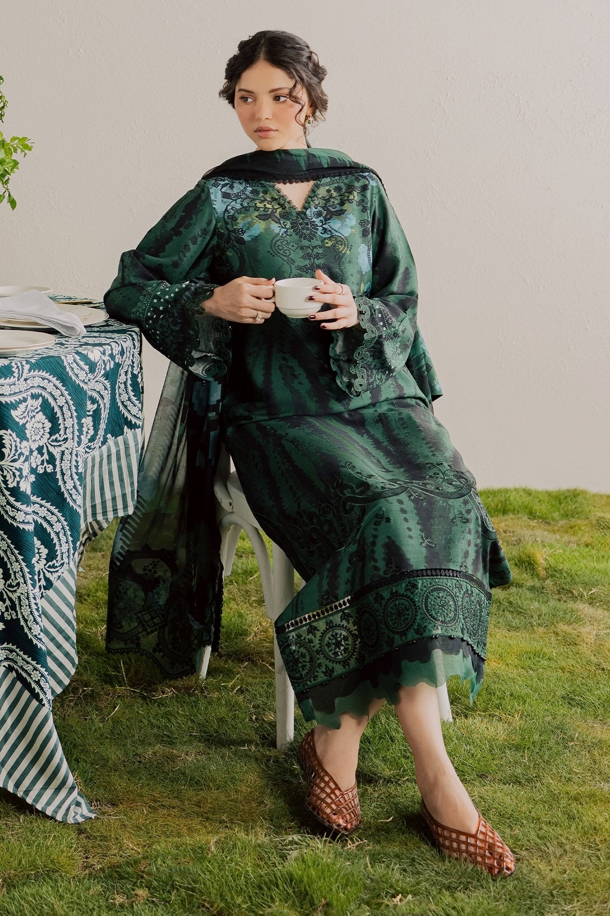Nureh Gardenia Embroidered Viscose Slub '26