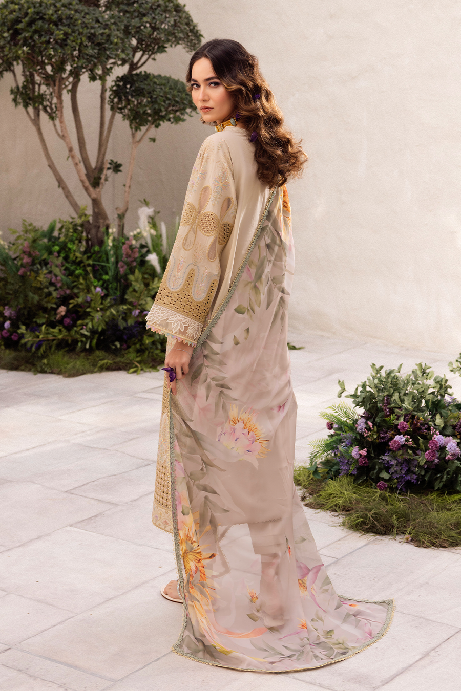 IZNIK Dahlia Luxury Lawn Collection 03