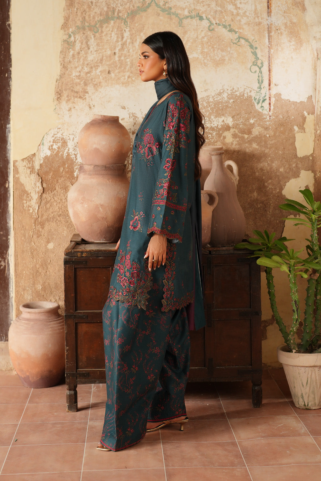 Pre Fall '25 By Iznik