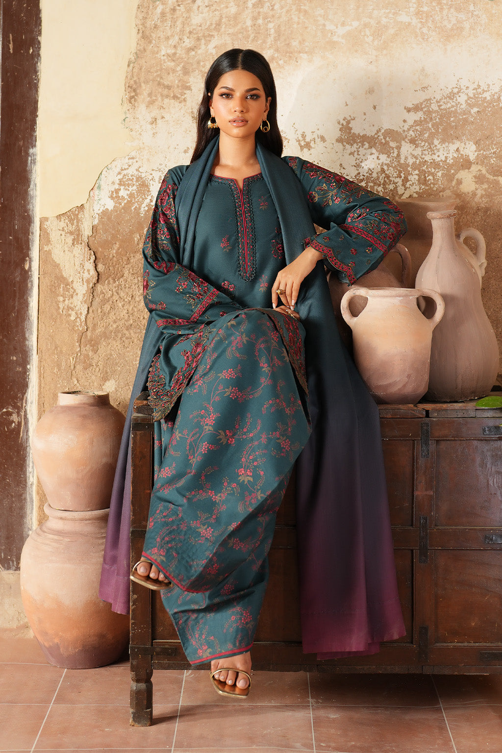 Pre Fall '25 By Iznik