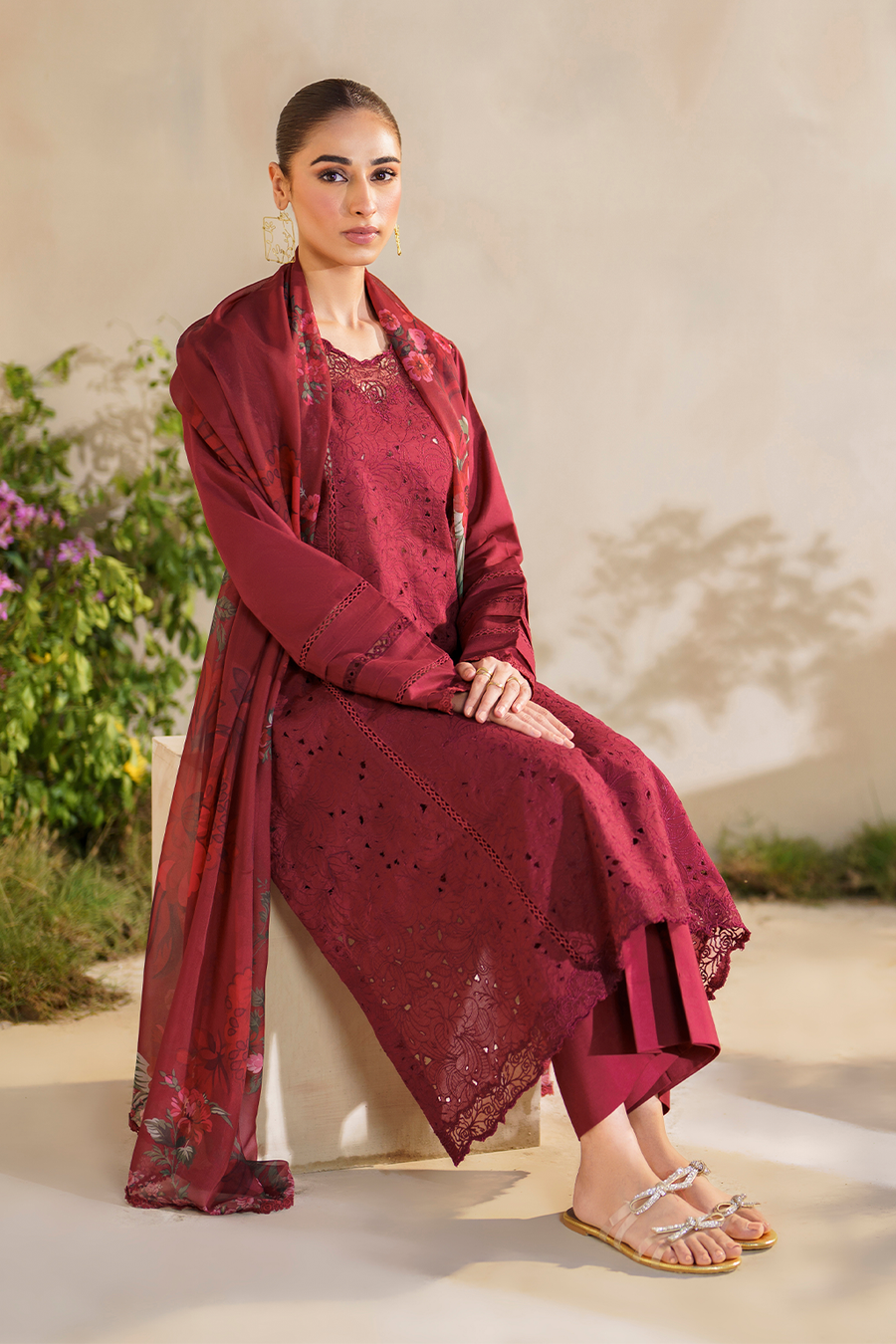 Iznik Festive Luxury Lawn Collection 24 (02)