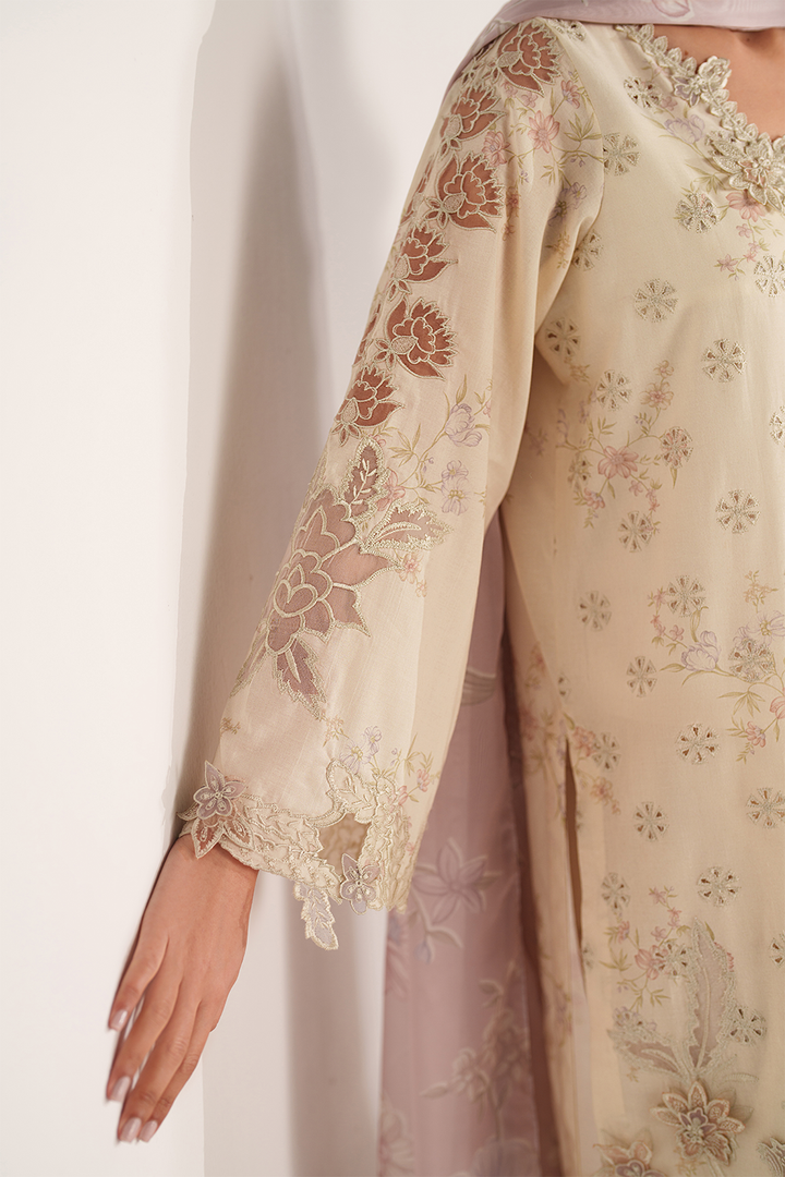 Iznik Spring Summer Collection '26