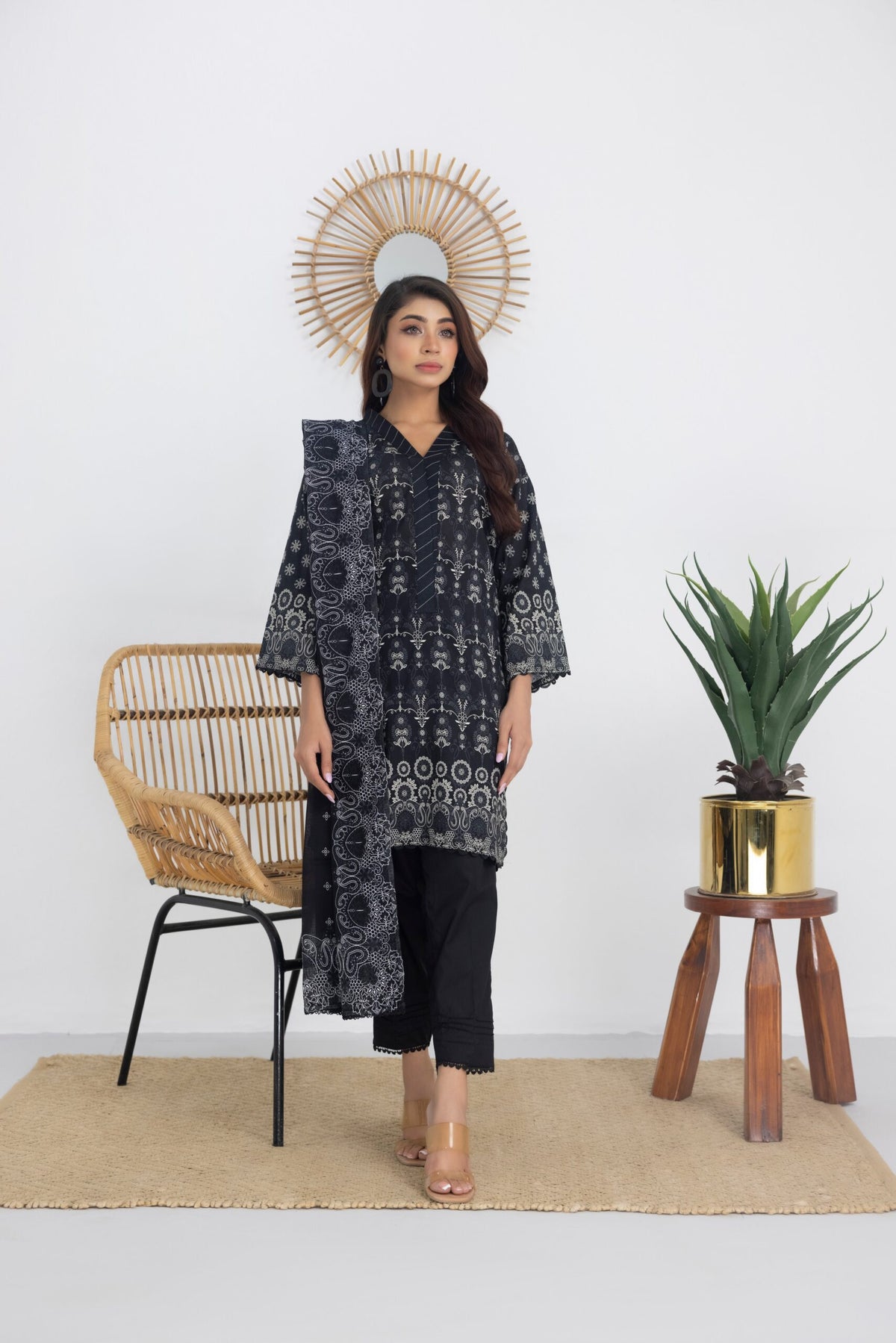 Salina By Regalia Black & White Chapter 3 Lawn Collection 24