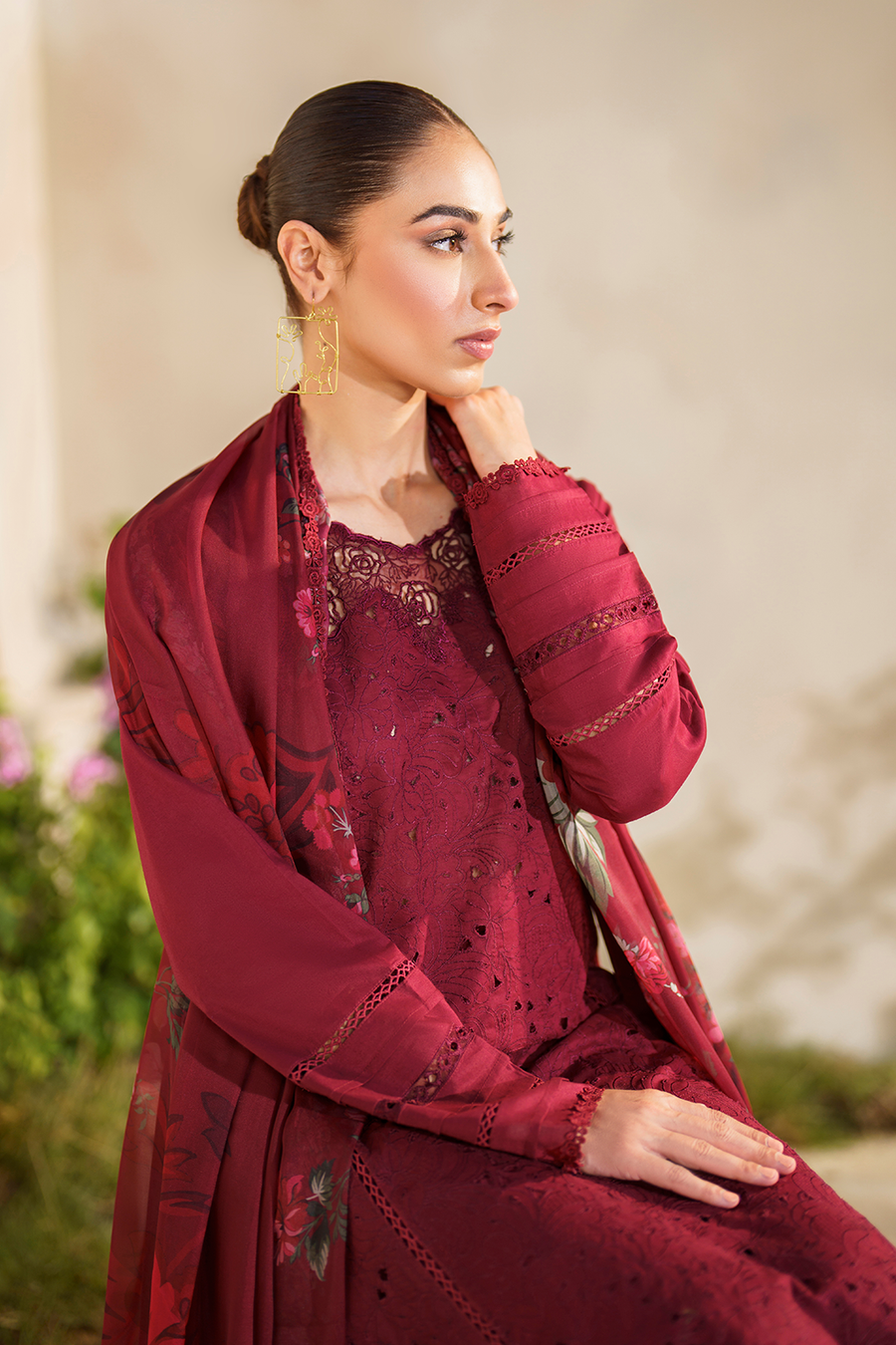 Iznik Festive Luxury Lawn Collection 24 (02)