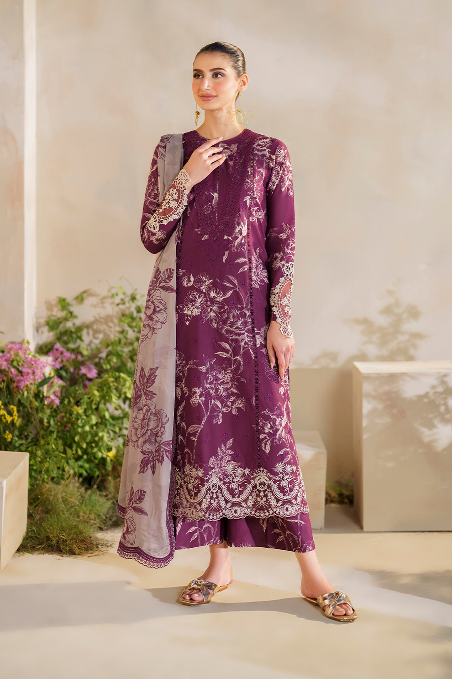 Iznik Festive Luxury Lawn Collection 24 (04)