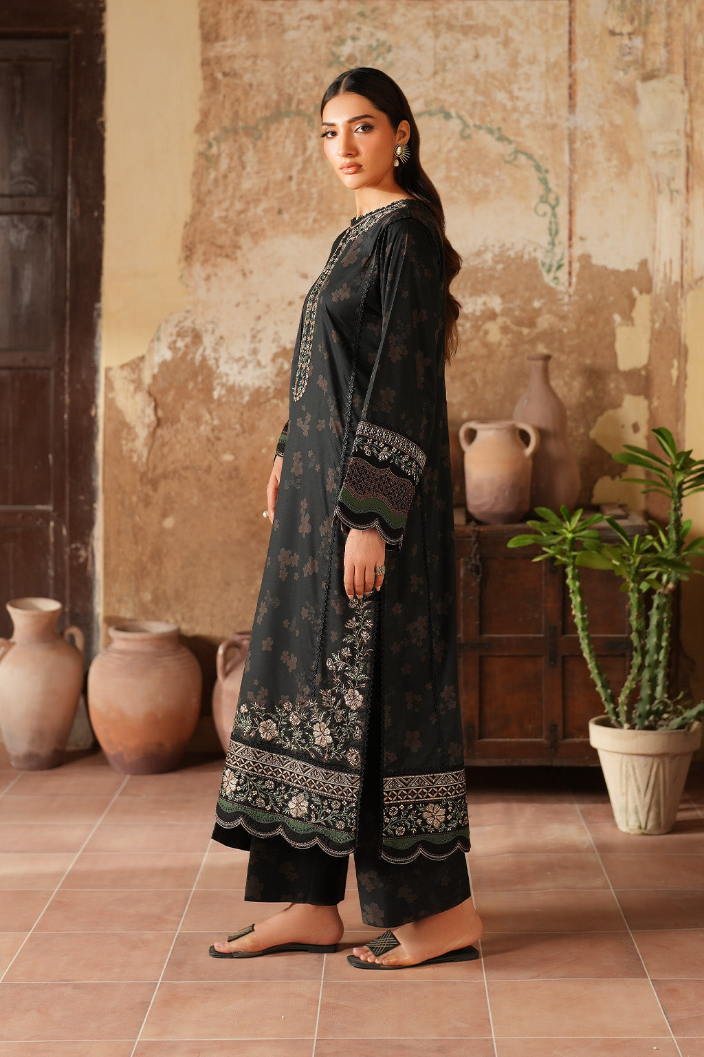Pre Fall '25 By Iznik