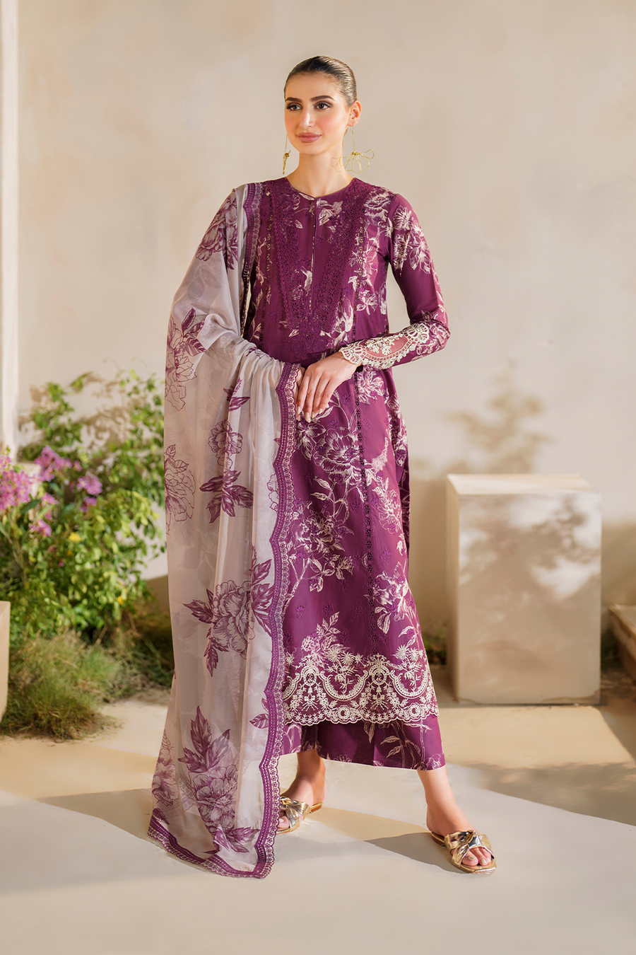 Iznik Festive Luxury Lawn Collection 24 (04)