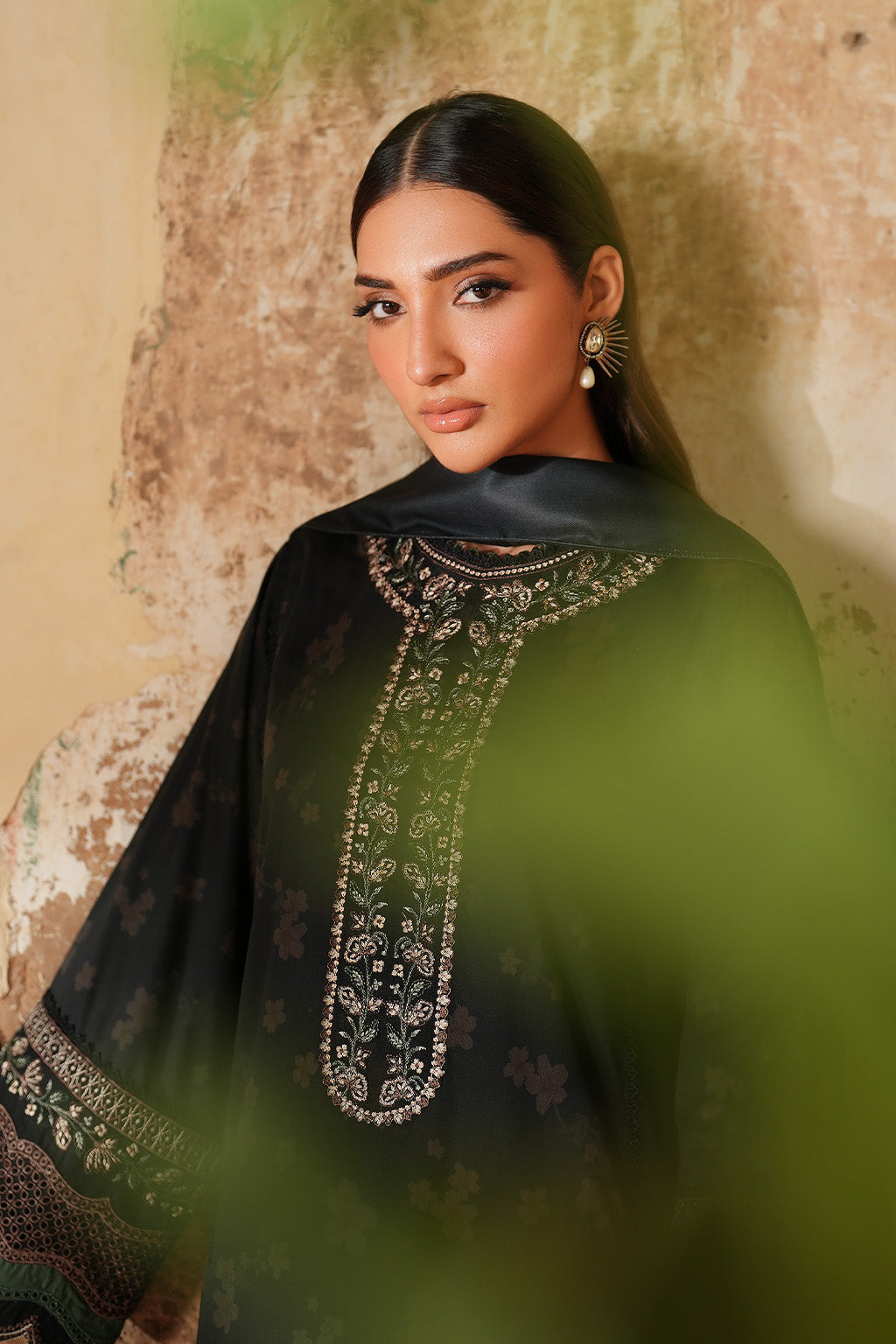 Pre Fall '25 By Iznik