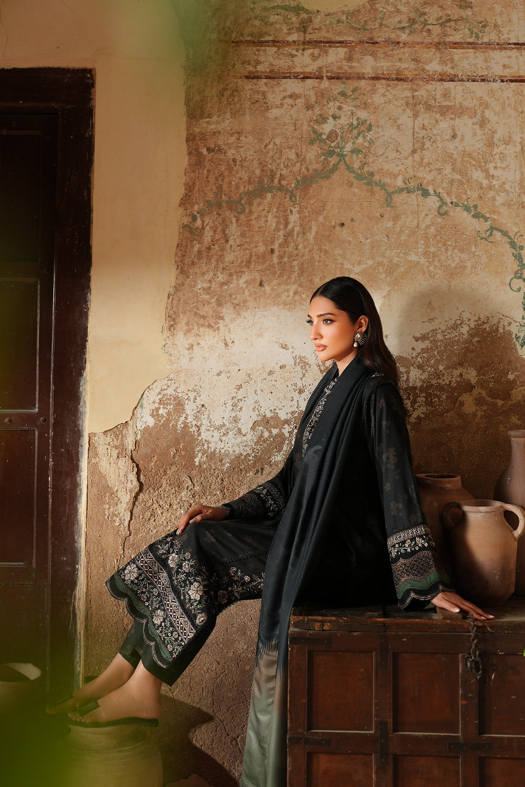 Pre Fall '25 By Iznik