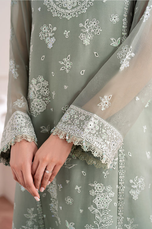 Essence Formals Luxury Collection'25  By Farasha