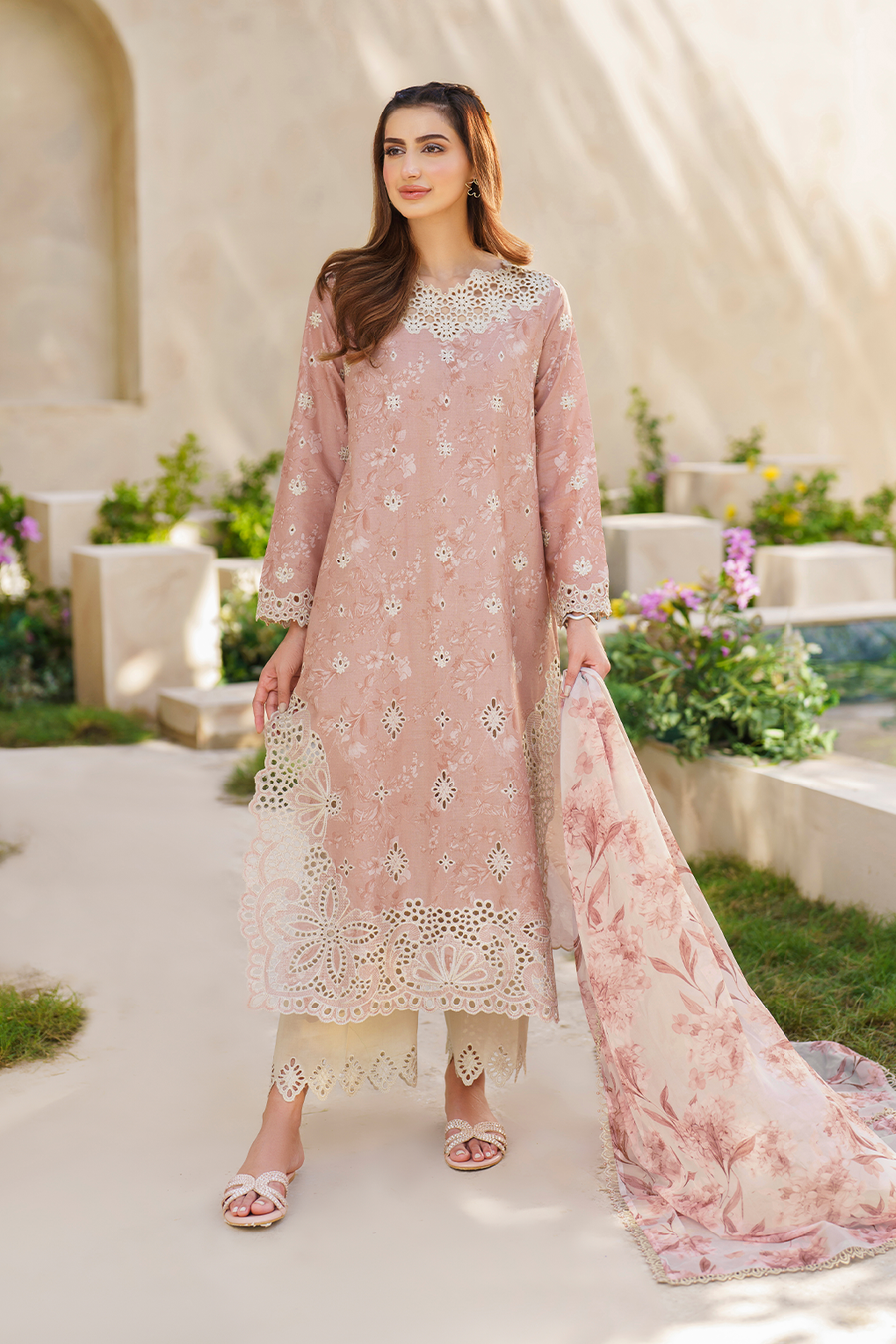 Iznik Festive Luxury Lawn Collection 24 (11)