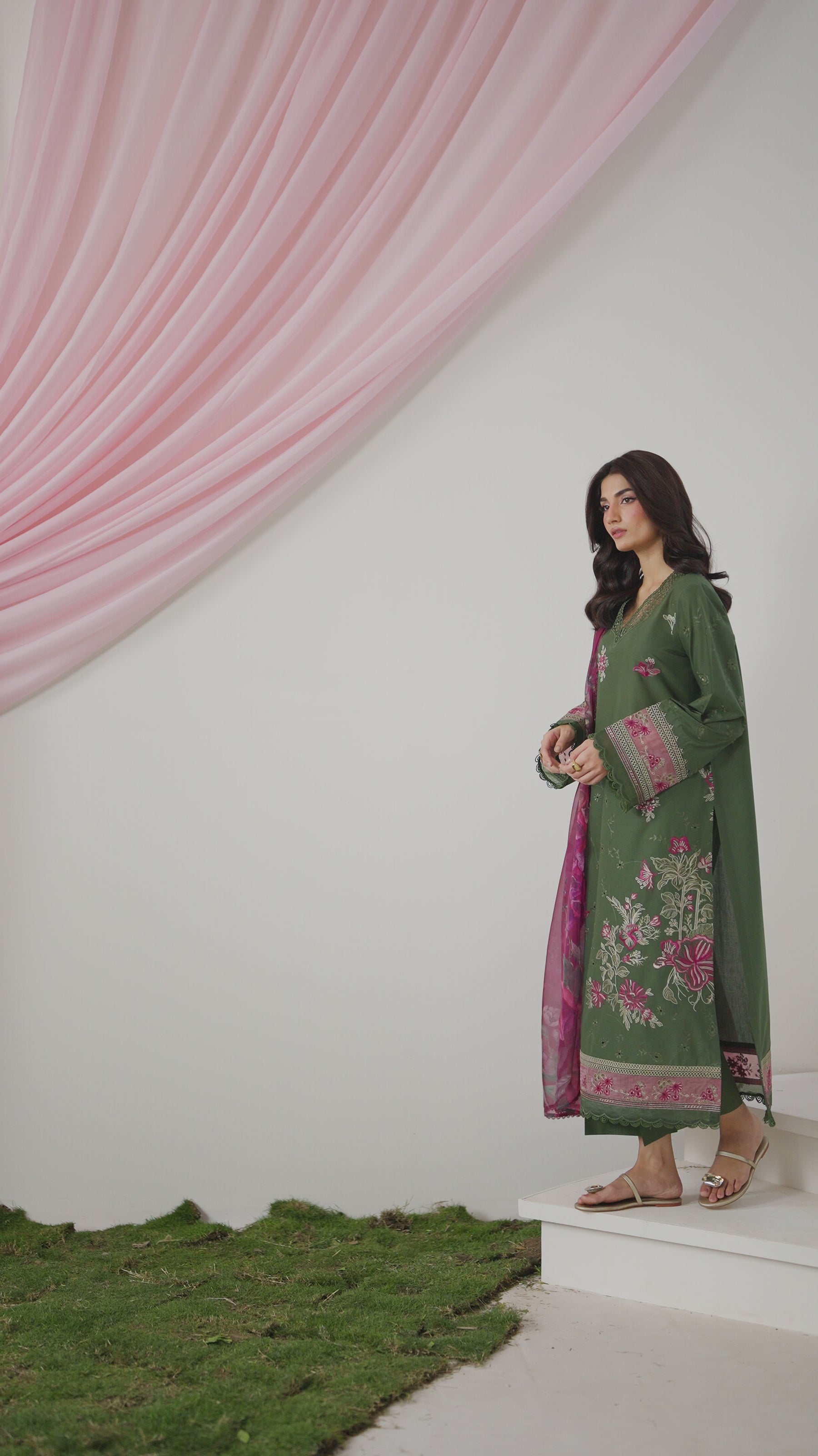 Festive Edition Lawn '25 By Iznik