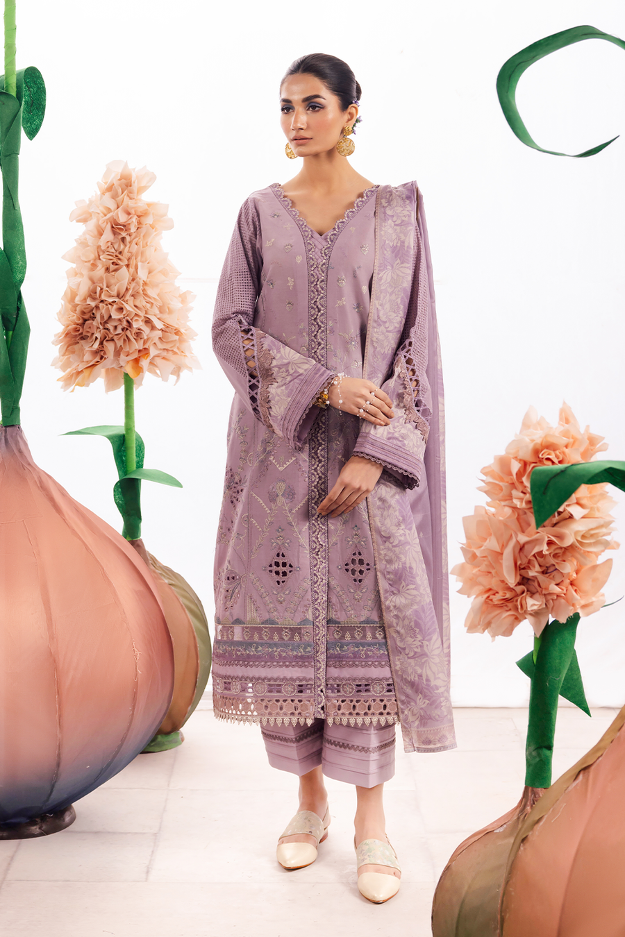 IZNIK Dahlia Luxury Lawn Collection 04