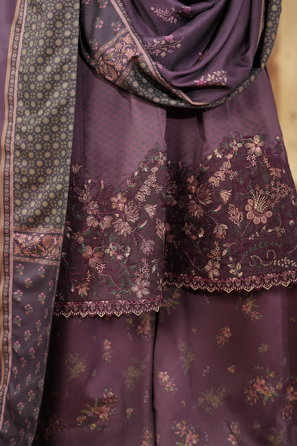 Pre Fall '25 By Iznik