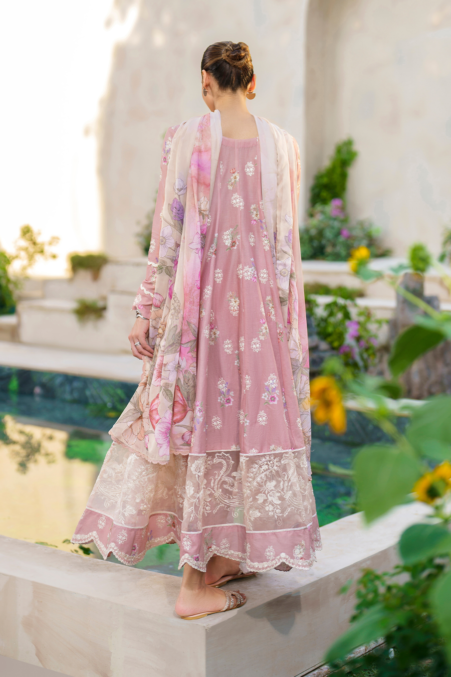 Iznik Festive Luxury Lawn Collection 24 (08)