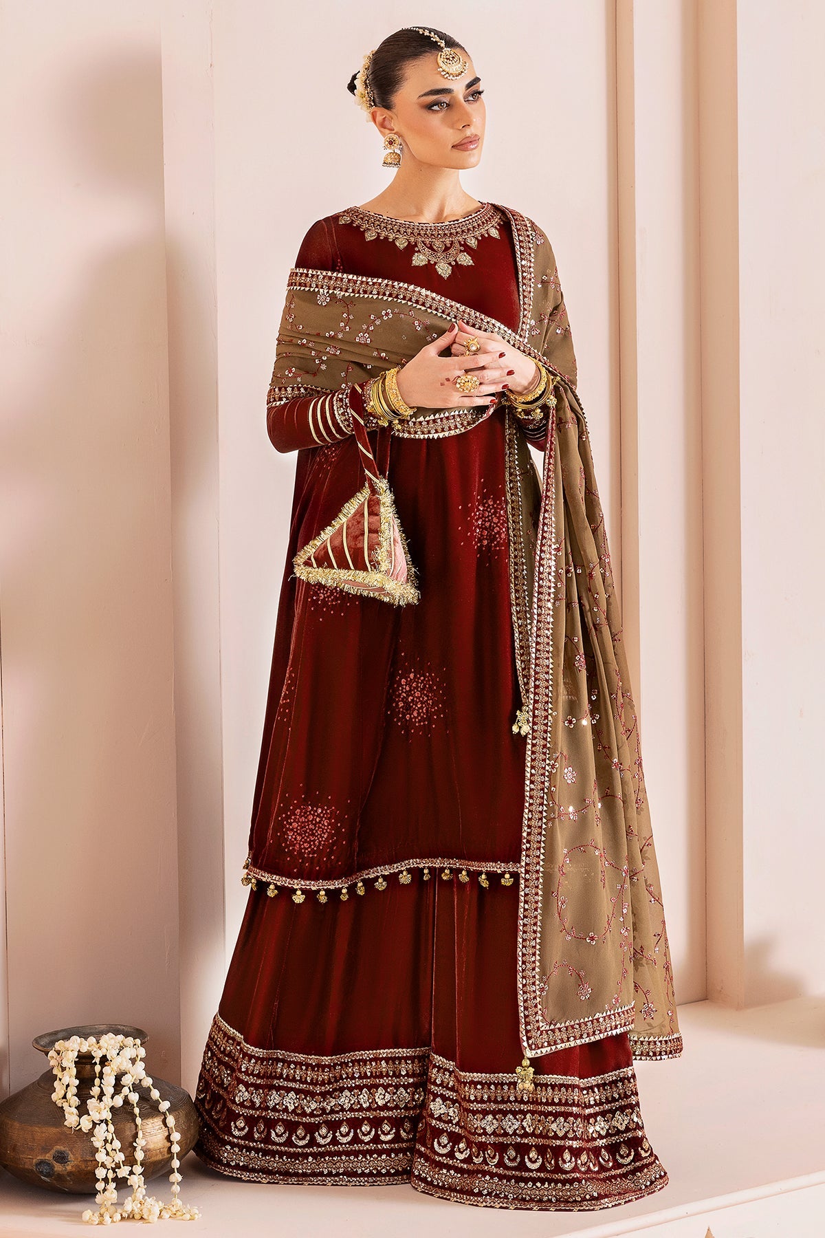 Chandani Velvet Formals '25 By Jazmin