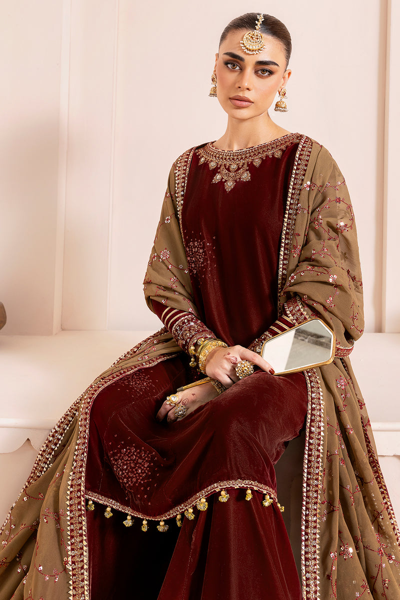 Chandani Velvet Formals '25 By Jazmin
