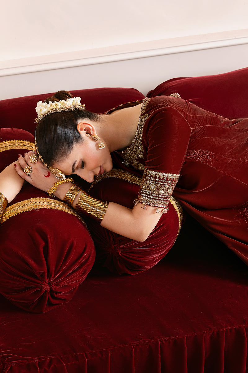Chandani Velvet Formals '25 By Jazmin