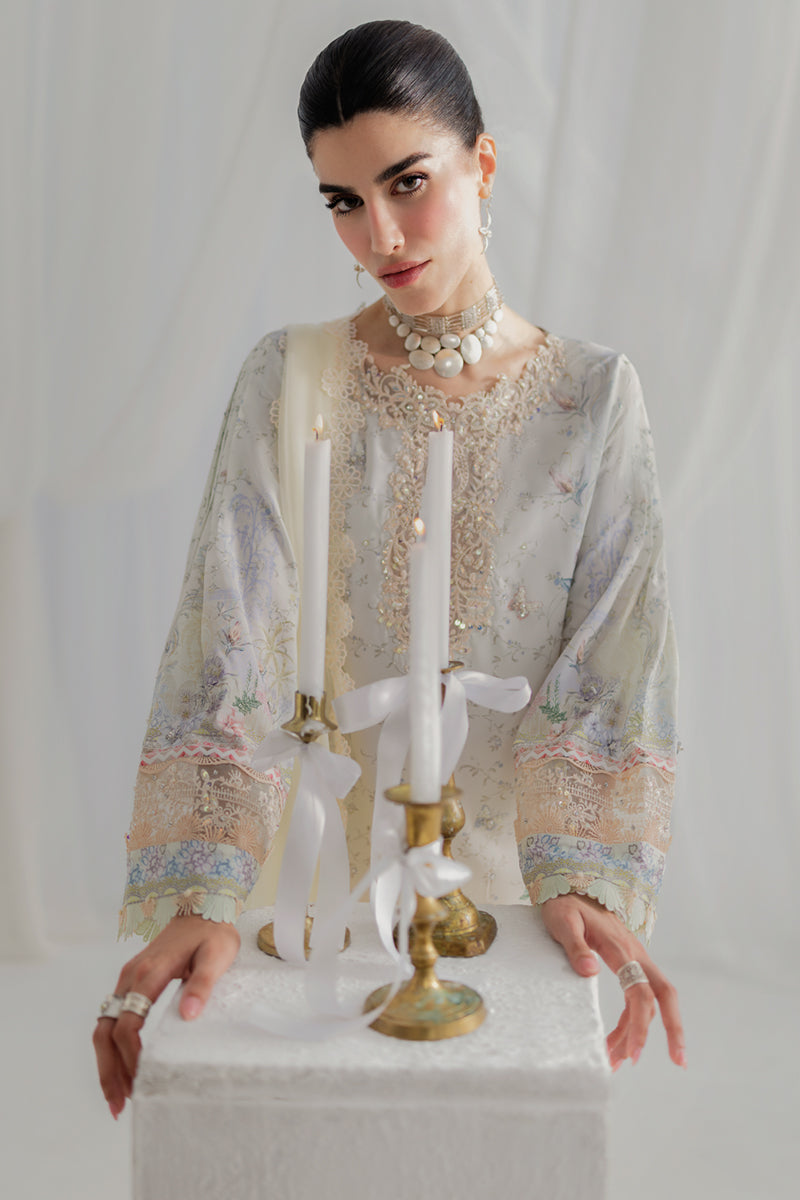 Qalamkar Luxe Silk Collection 25