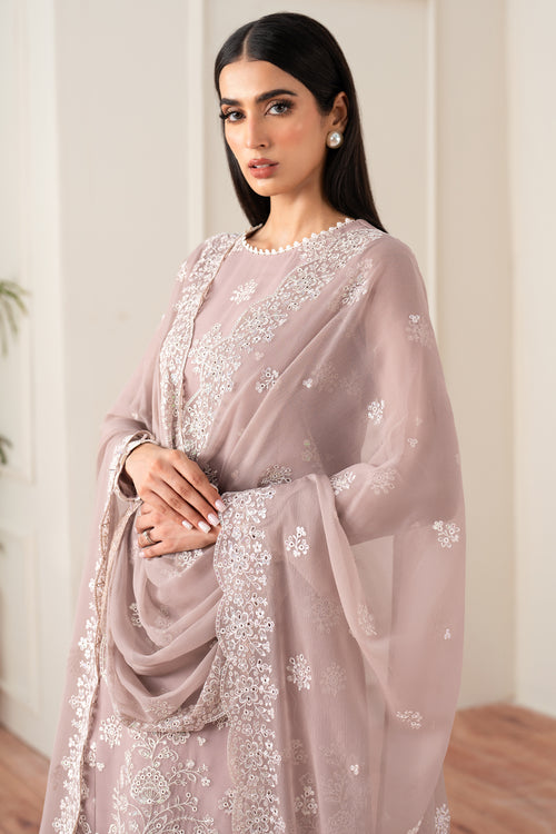 Essence Formals Luxury Collection'25  By Farasha