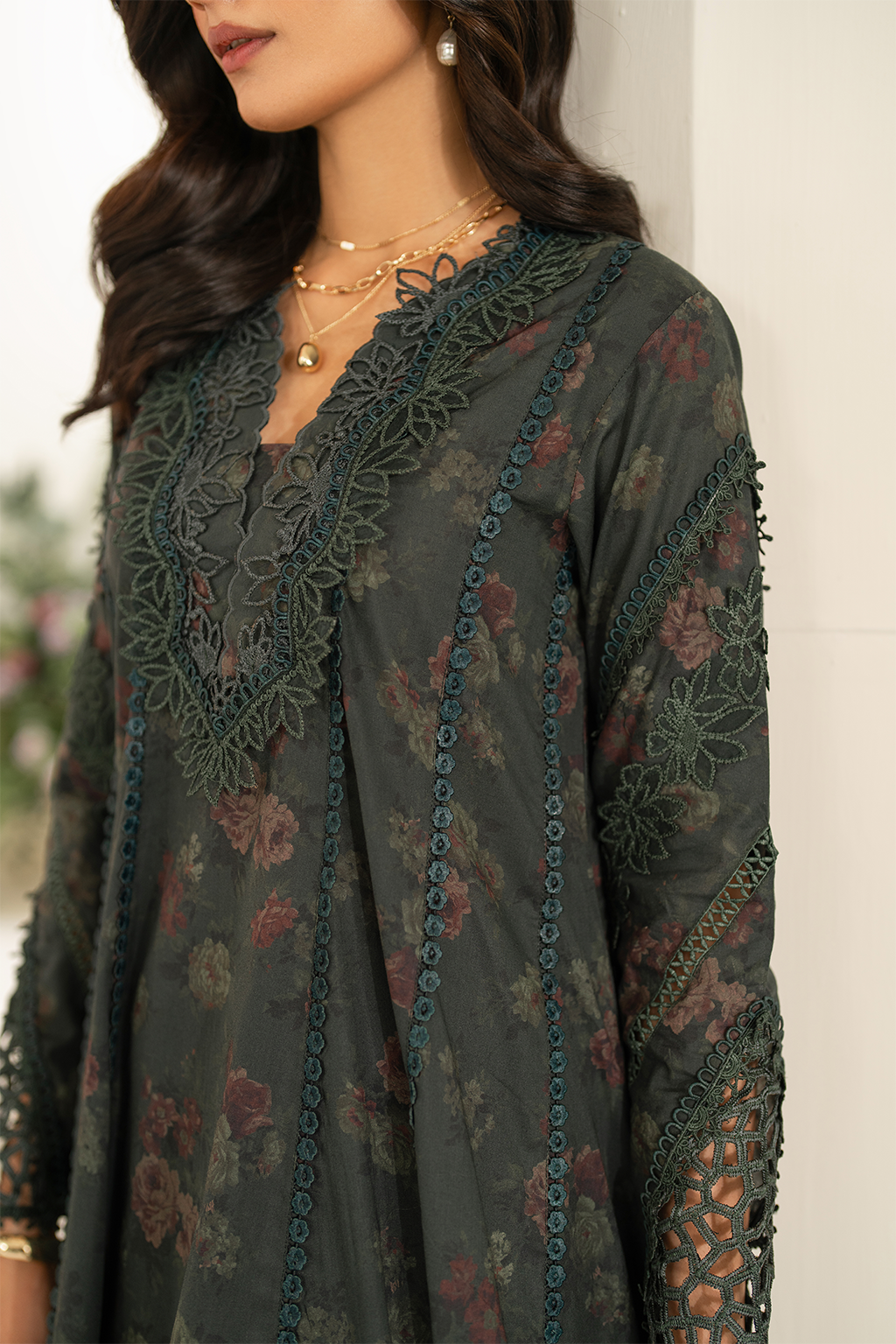 Festive Edition Lawn '25 By Iznik
