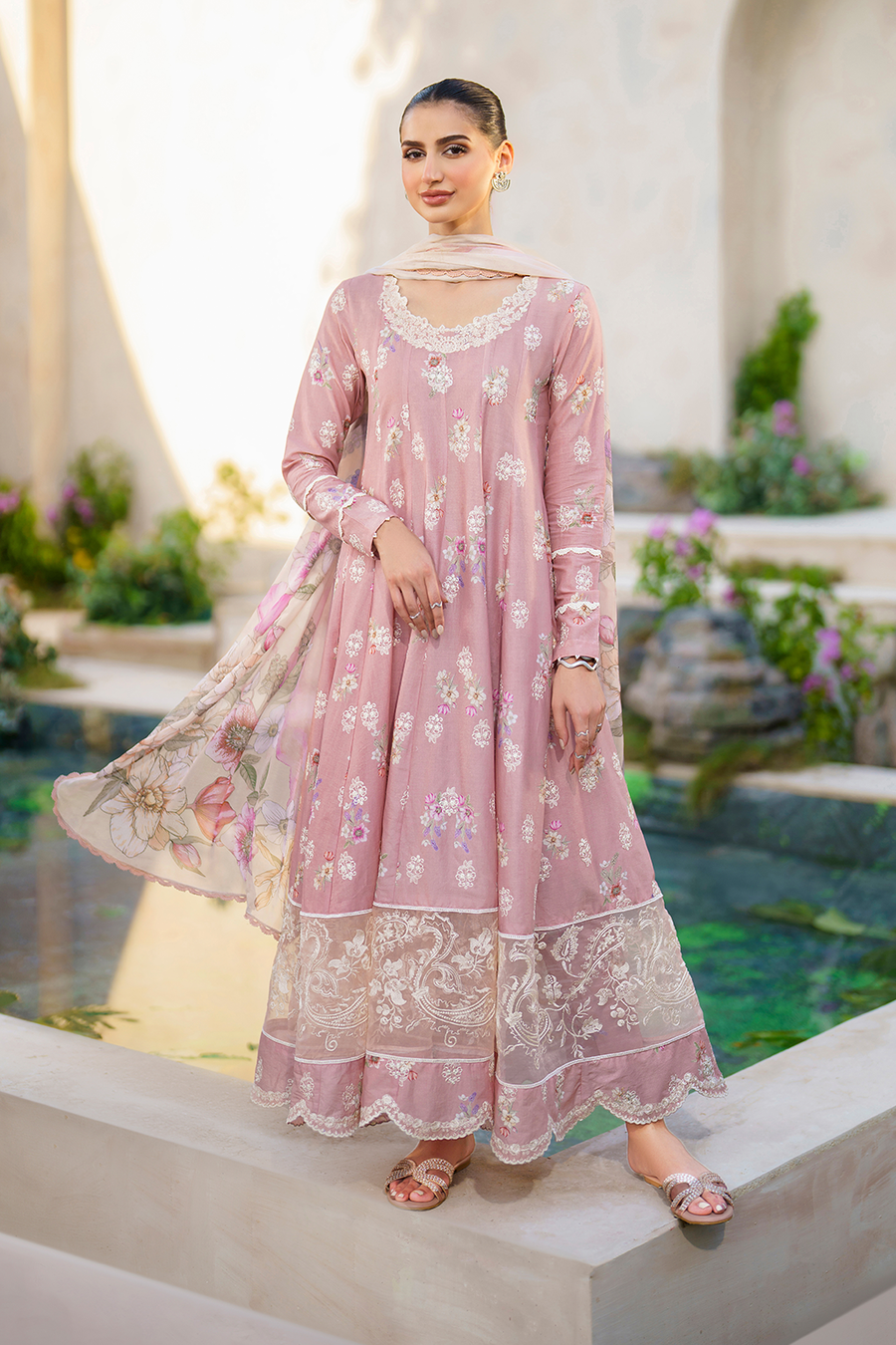 Iznik Festive Luxury Lawn Collection 24 (08)