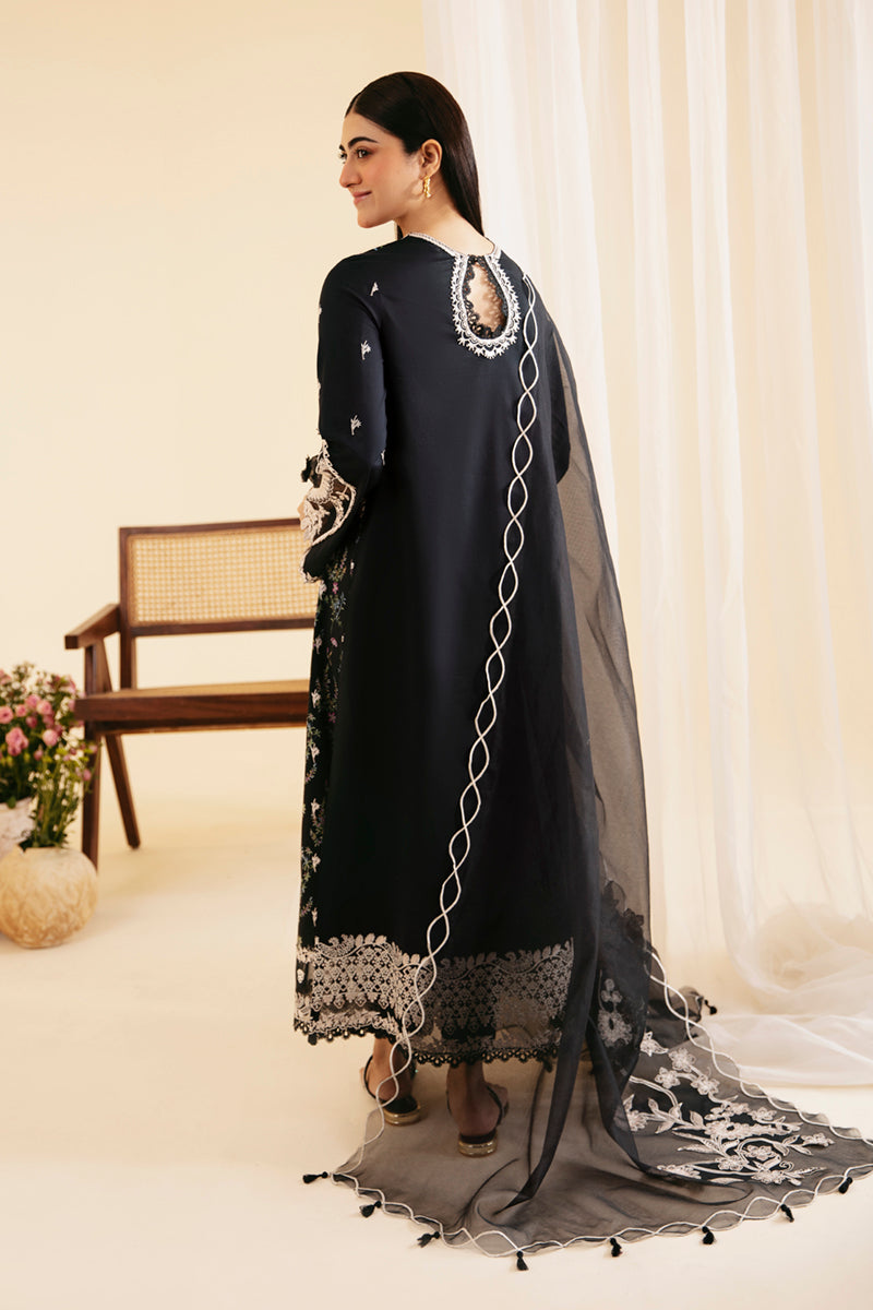 Qalamkar Q Line Kari Luxury Lawn Collection 24 (03)