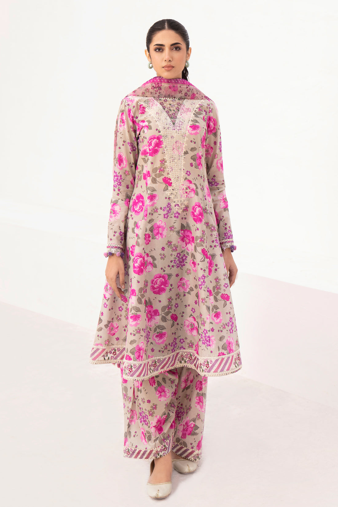 Jazmin Delia Luxury Embroidered Lawn Collection 24