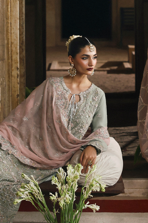 Romansiyyah Luxury Formal '25 By Emaan Adeel