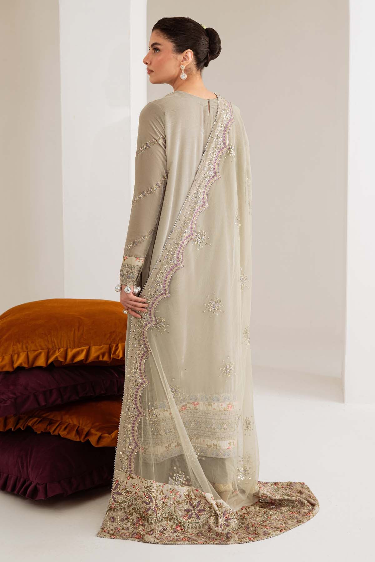 Nureh Maya Velvet 25