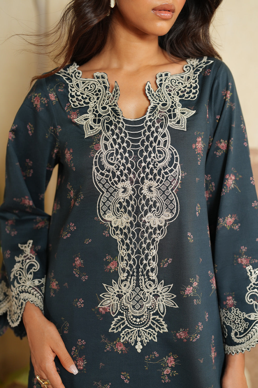 Pre Fall '25 By Iznik