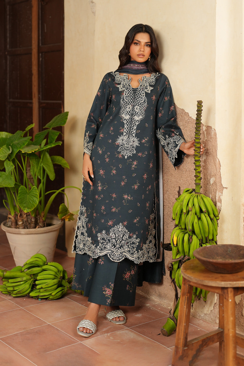 Pre Fall '25 By Iznik