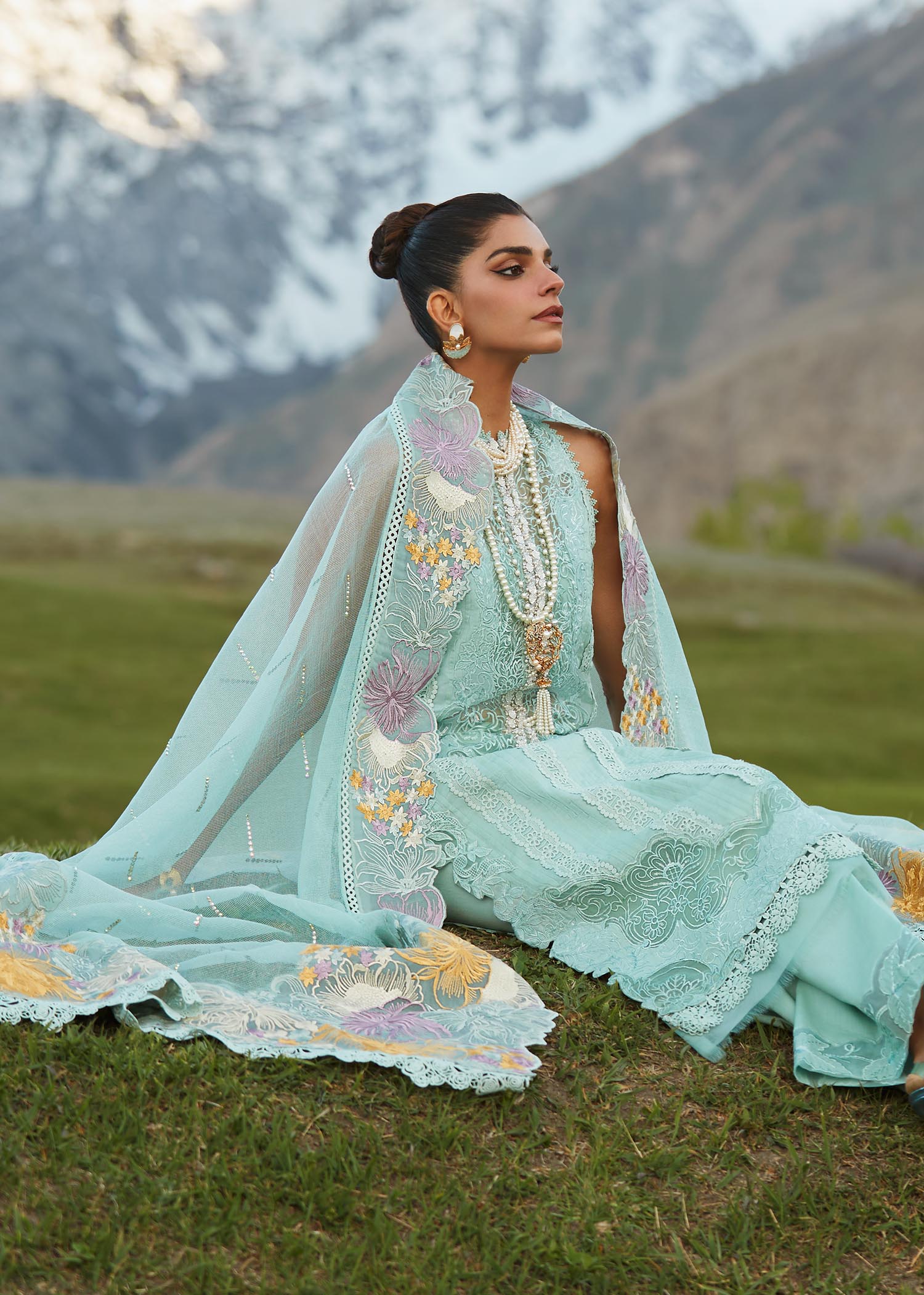 Crimson Luxury Lawn Saira Shakira